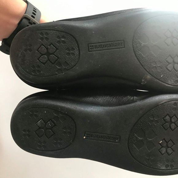 3/$50 // Naturalizer Leather Flats - Picture 3 of 3